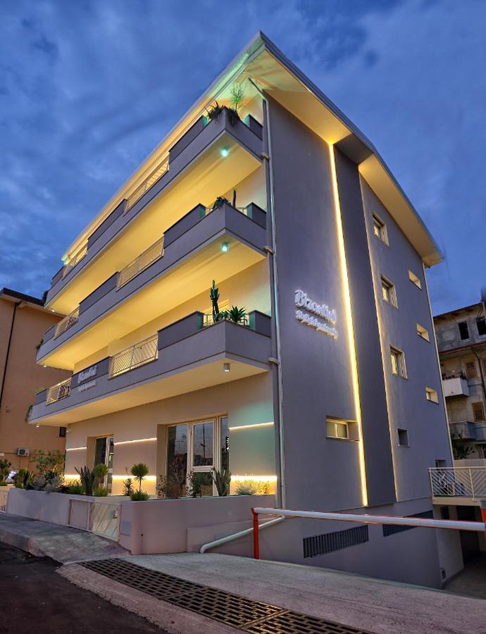 Bizantini Tropea Aparthotel Exteriör bild